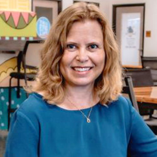 Helene Papczun Headshot